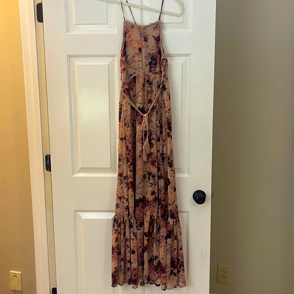 Flowy thin strapped dress- Medium